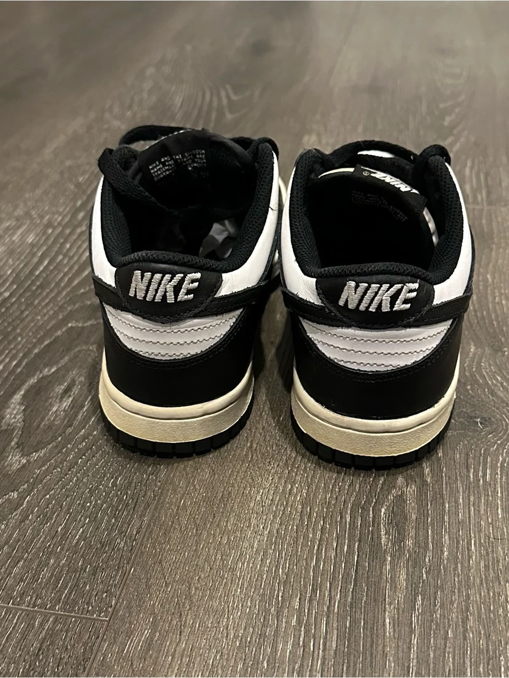 Nike Kids Black and White Dunk  Low-Panda Unisex Sneakers  size 4.5Y